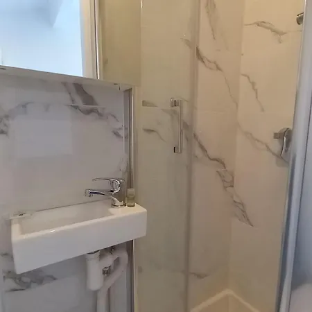 Winter Palace Beausejour كان