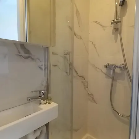 Winter Palace Beausejour