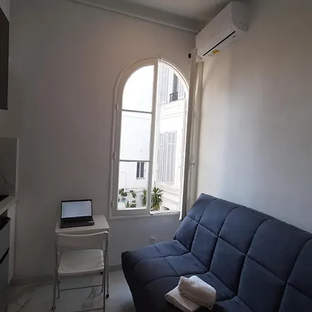 Winter Palace Beausejour Apartment *