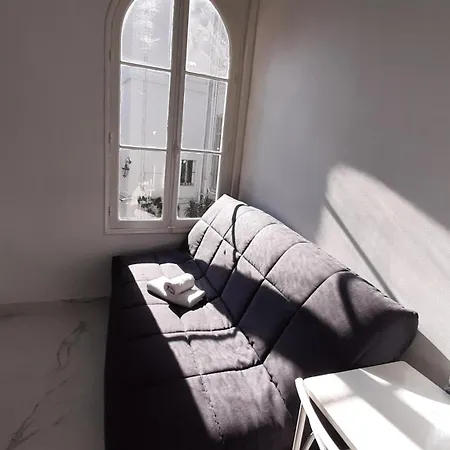 Winter Palace Beausejour *